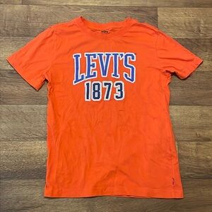 Levi’s T-shirt